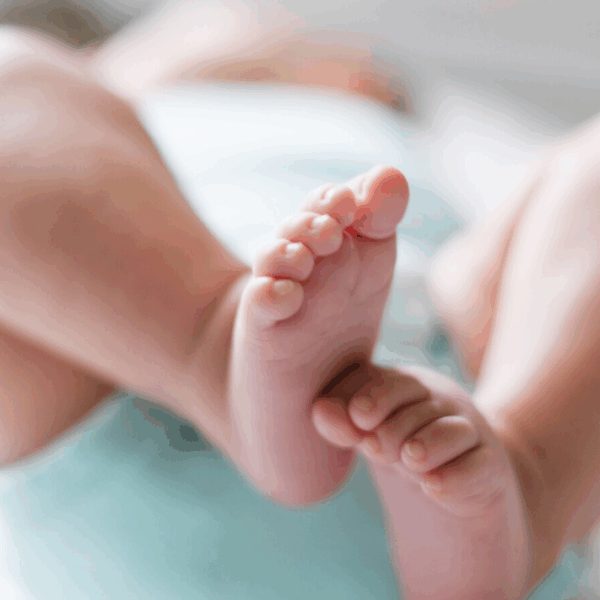 sweet neborn baby feet